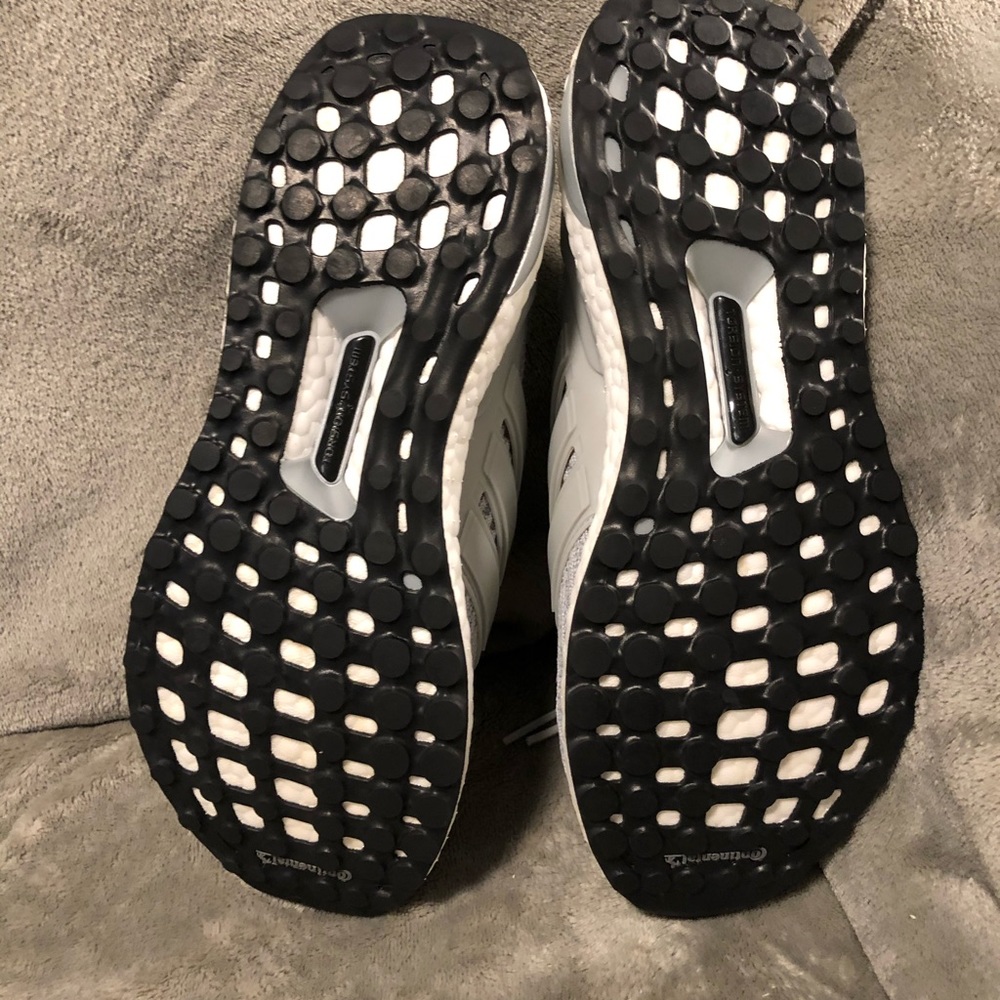 Adidas Ultraboost 4.0 Grey Three Men’s - Picture 3 of 3